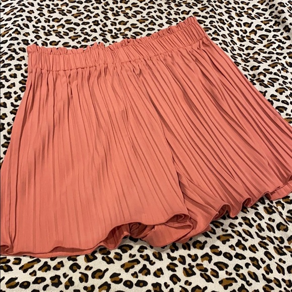 π FINAL PRICE!! Loft Shorts pink NWT - Picture 3 of 4